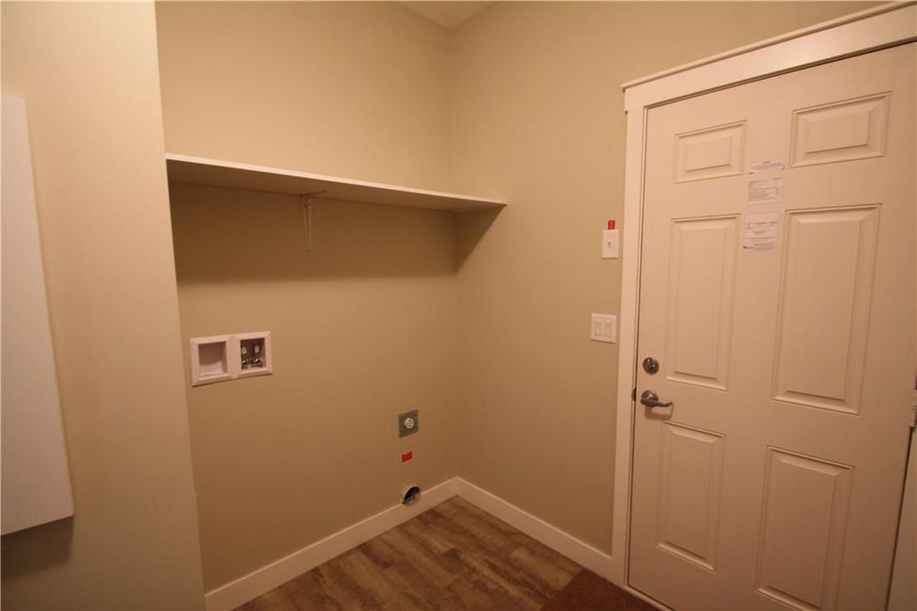 listing image 16517095572881154674