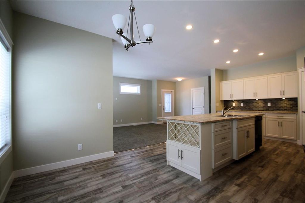listing image 16515491234461295052