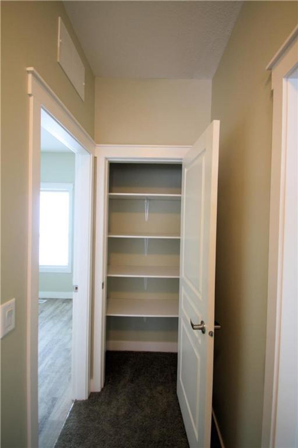 listing image 16514031589258134294
