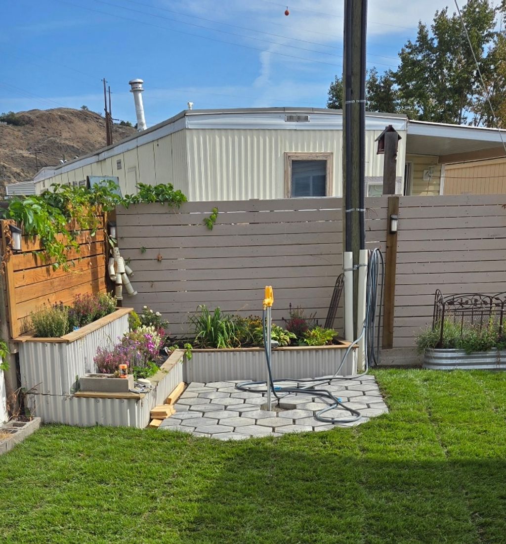 listing image 16518257034804481922