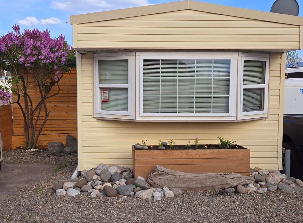 listing image 16510863936268538808