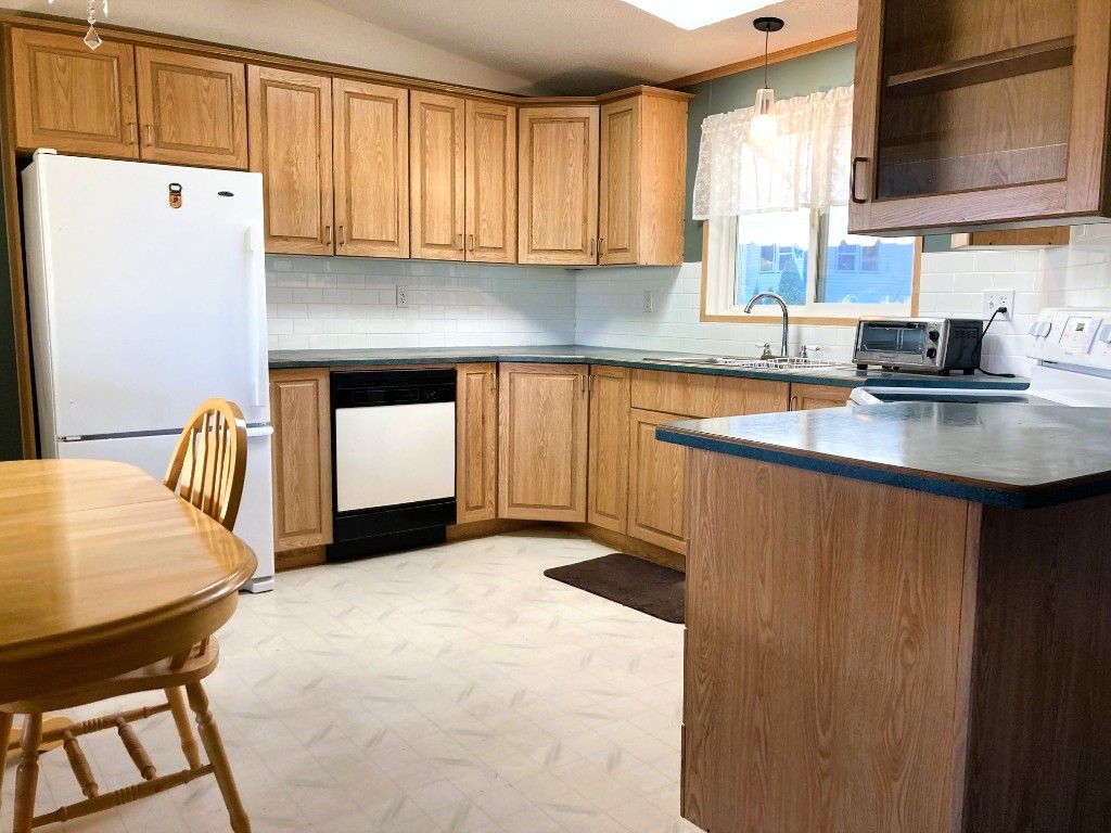 listing image 16511498053939451950