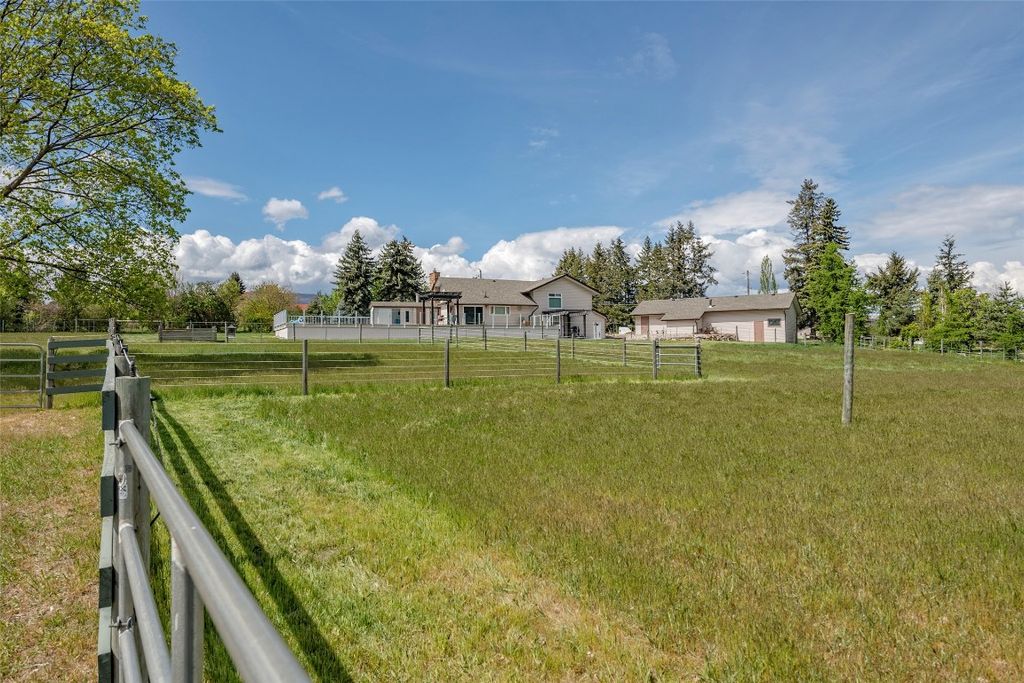 listing image 16515144192517998730