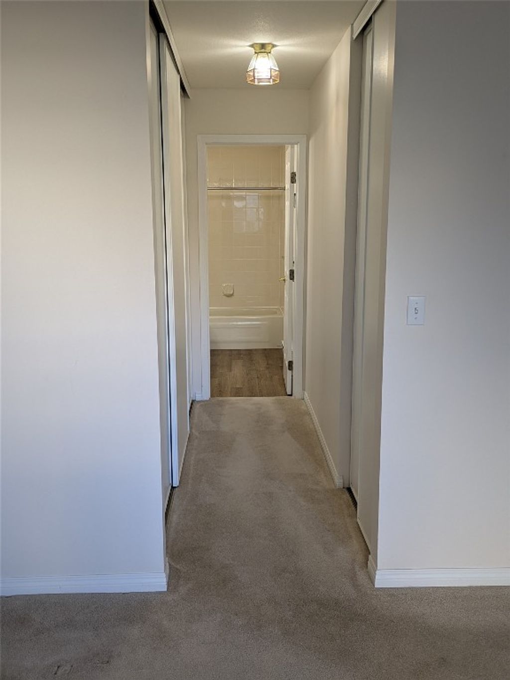 listing image 16516189737335445660