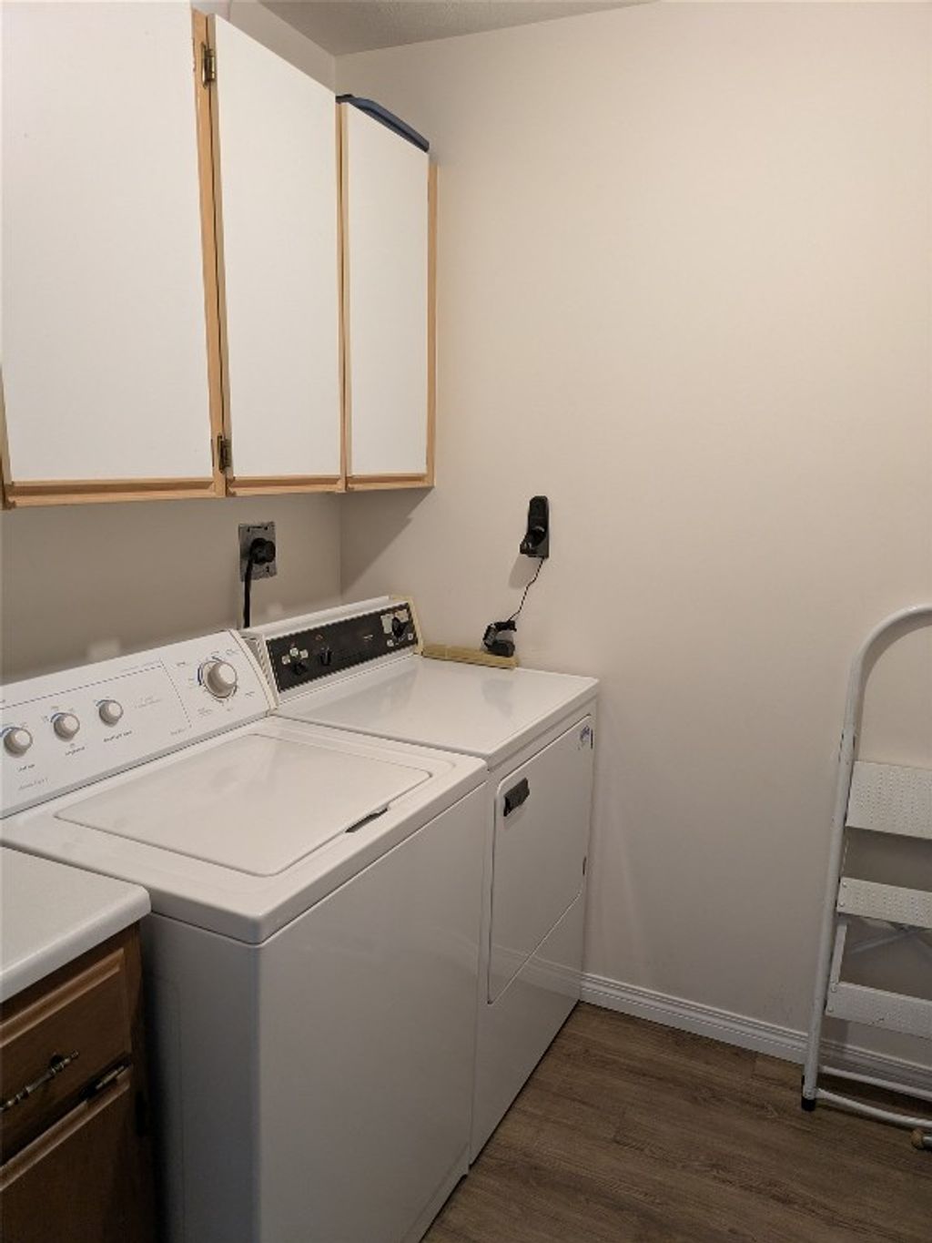 listing image 16512176068148220576