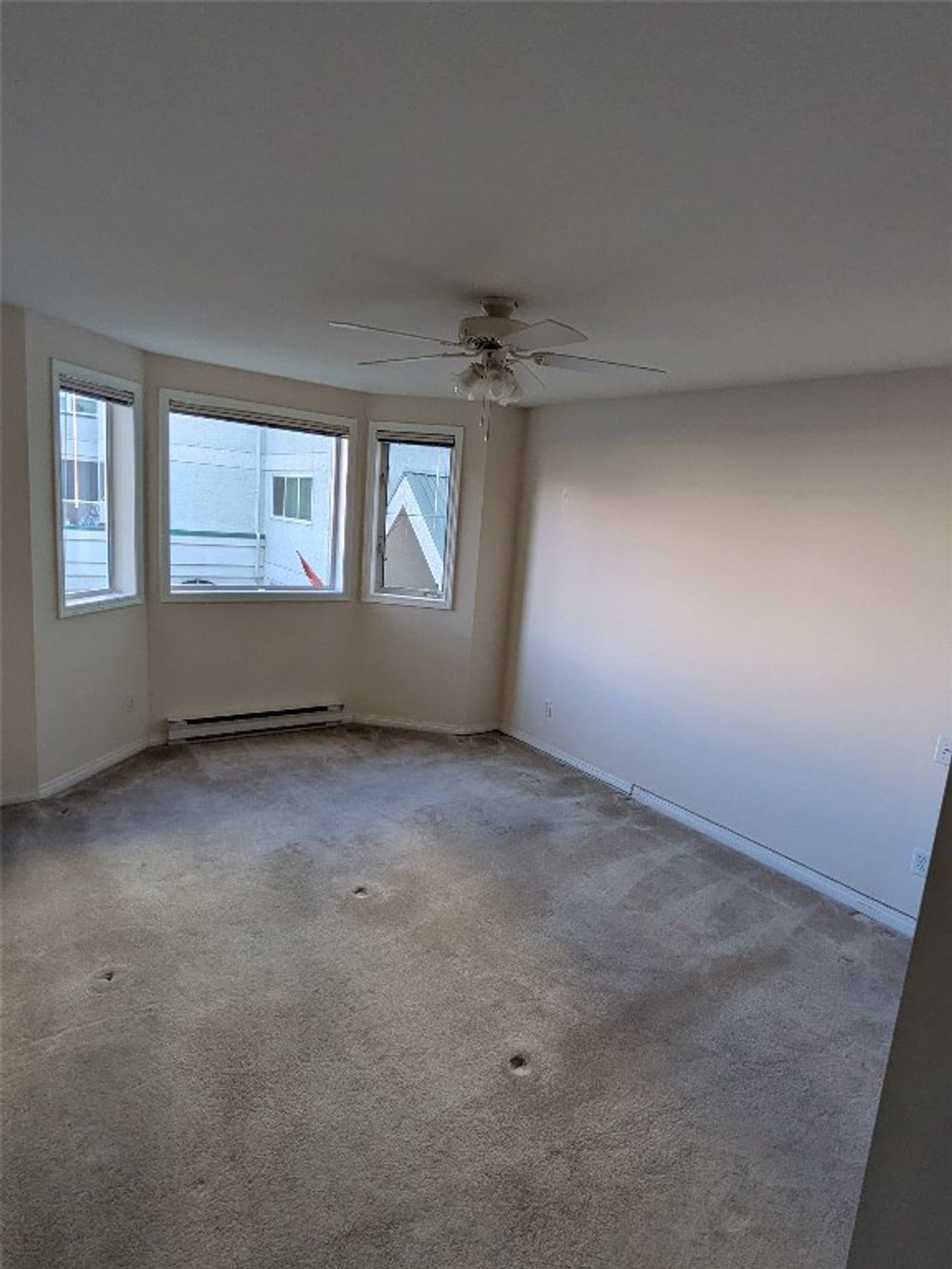 listing image 16510294215662446145