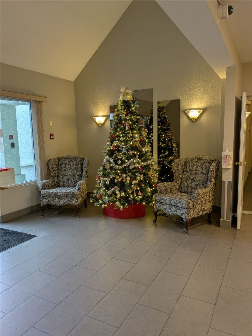 listing image 16519730151770172721