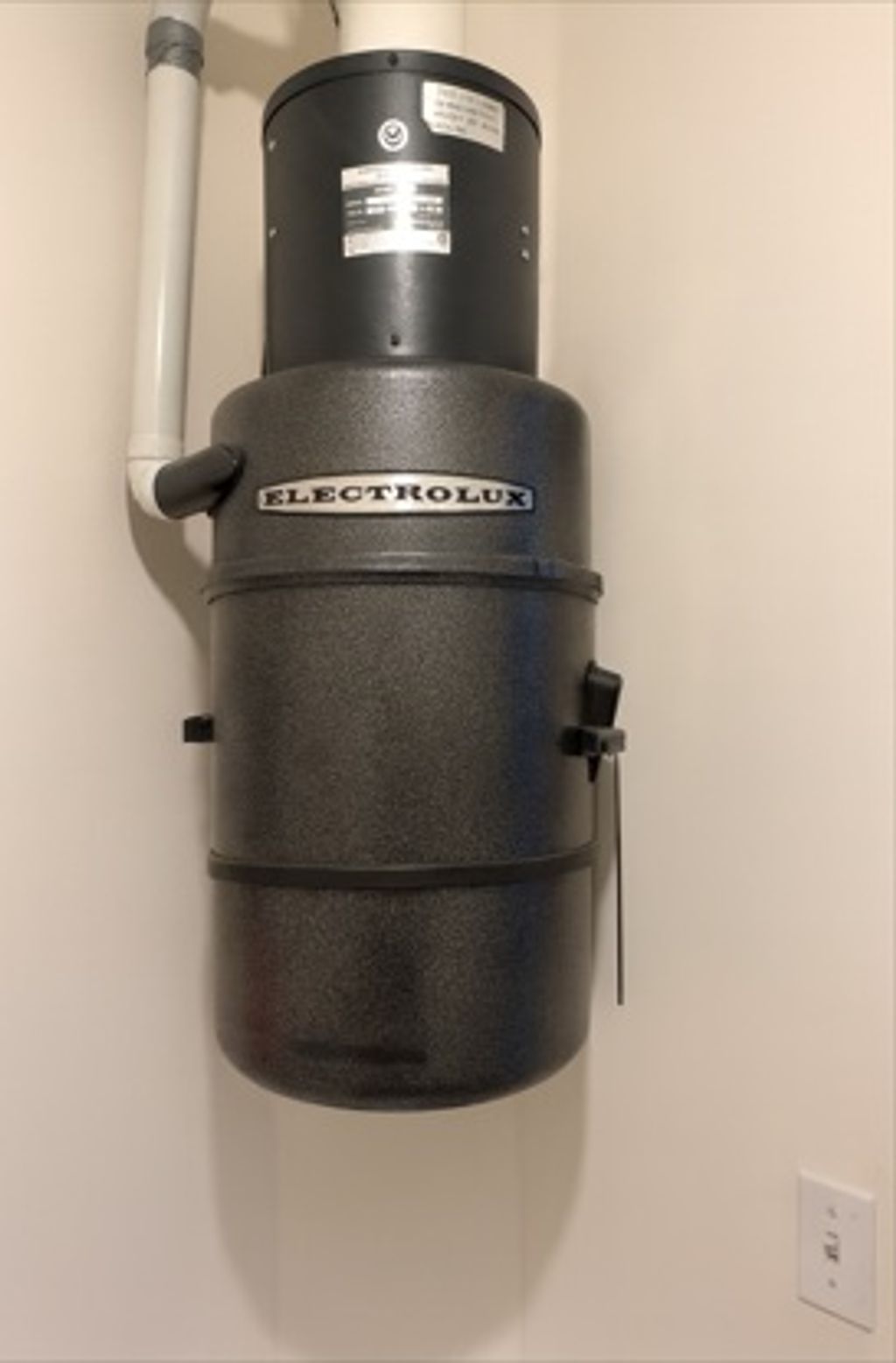 listing image 16516189737335445660