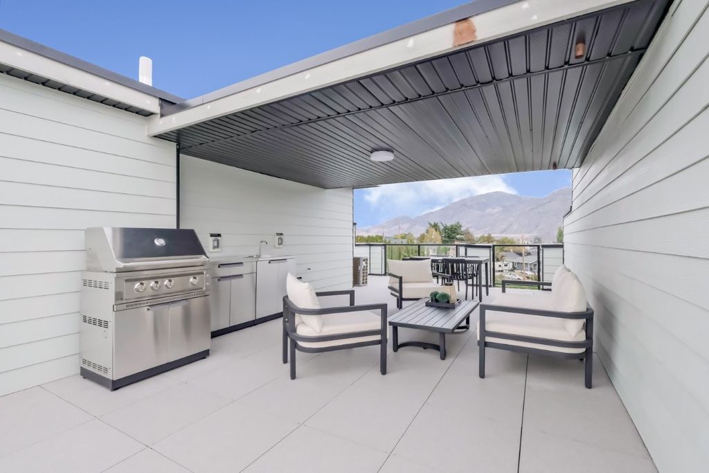 listing image 16510631646080385175