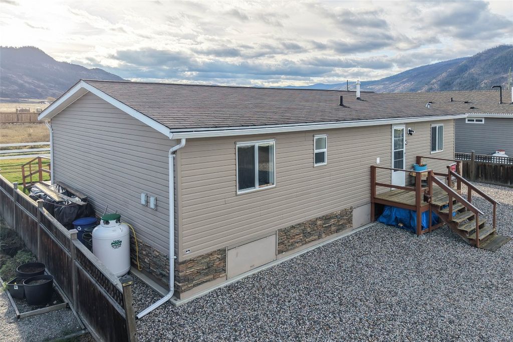 listing image 16516423221707756440