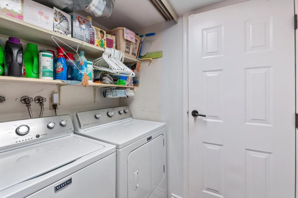 listing image 16513110362309