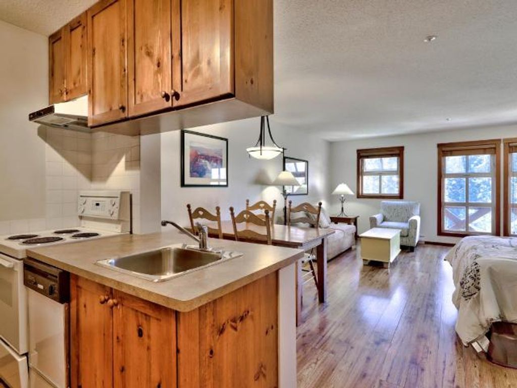 listing image 16514390705231438828