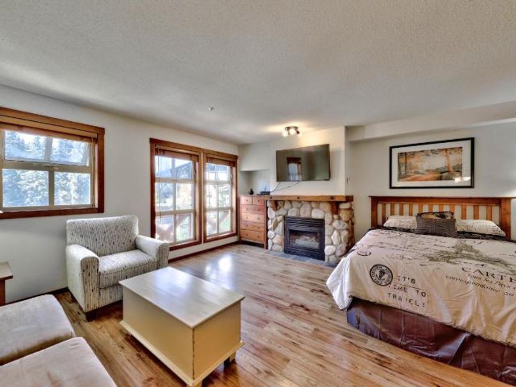listing image 16512273668551704560