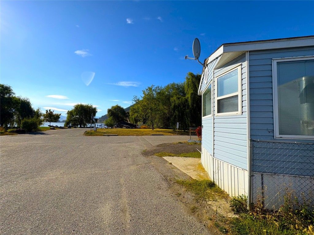 listing image 16515599333553608259