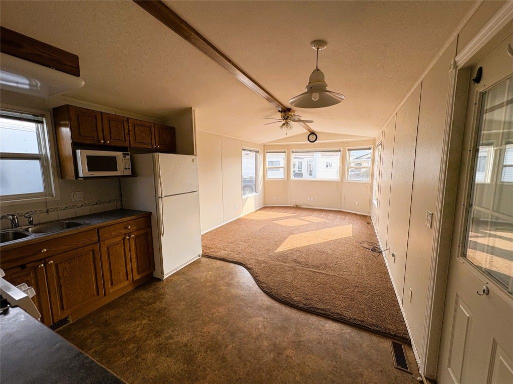 listing image 16515557924864971135
