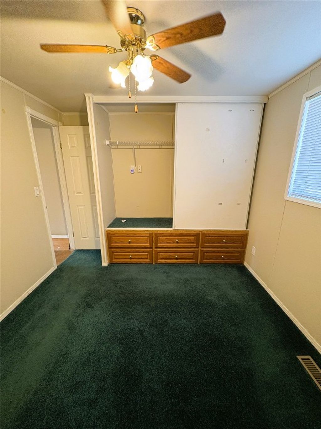 listing image 16515790542126487477