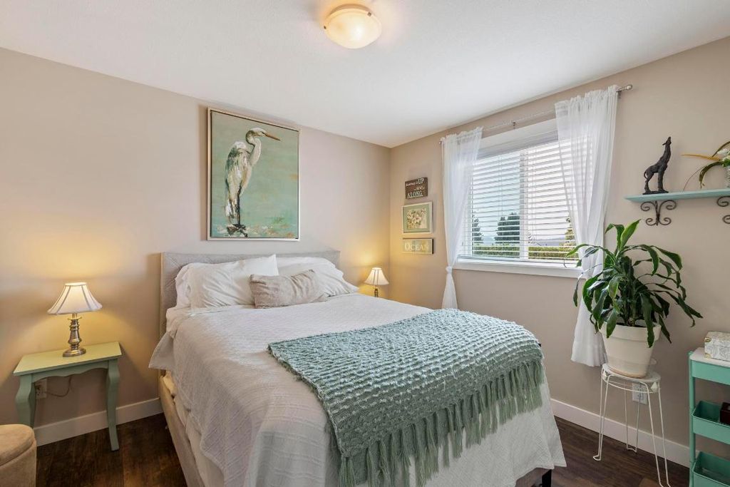 listing image 16518303873320301374