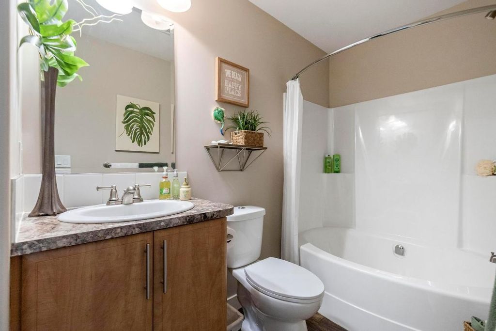 listing image 16512912402931686226