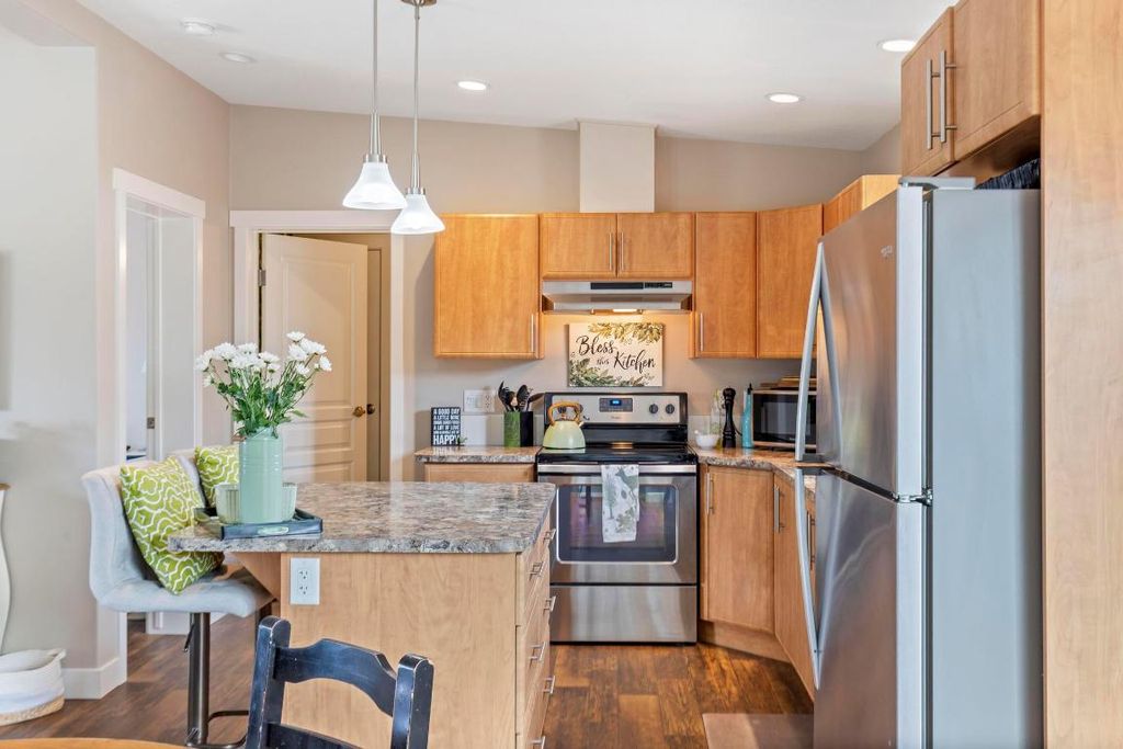 listing image 16519074635168952411