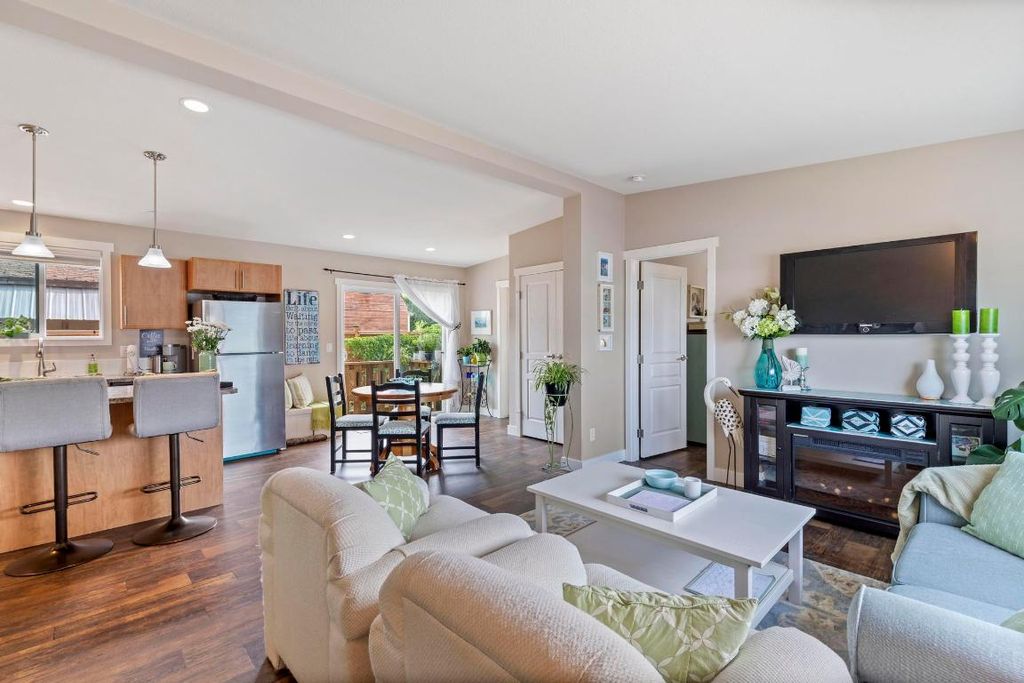 listing image 16515872260362276605