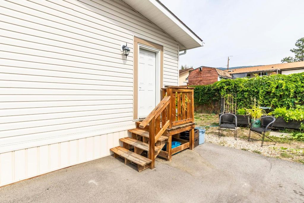 listing image 16514959802774560430