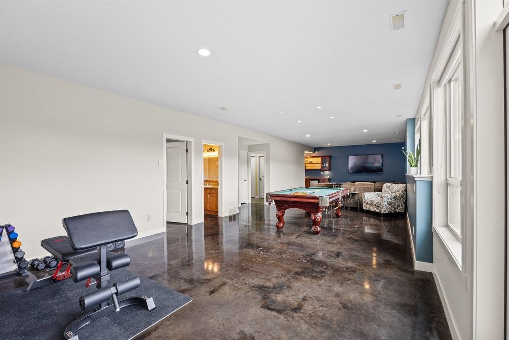 listing image 16512555087069376232