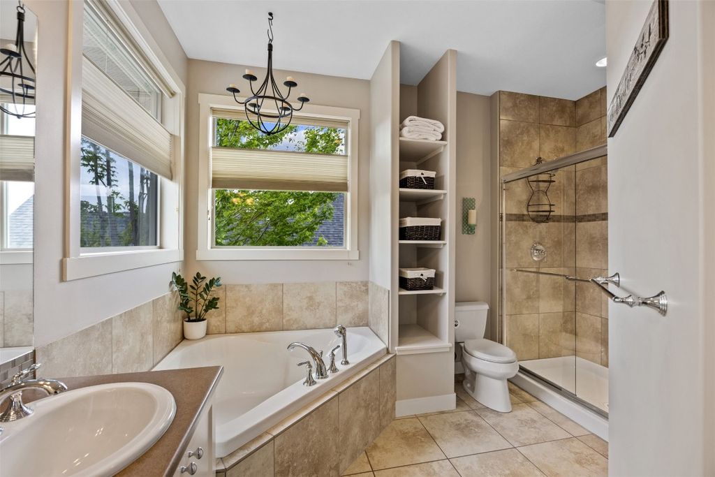 listing image 16515357074512563021