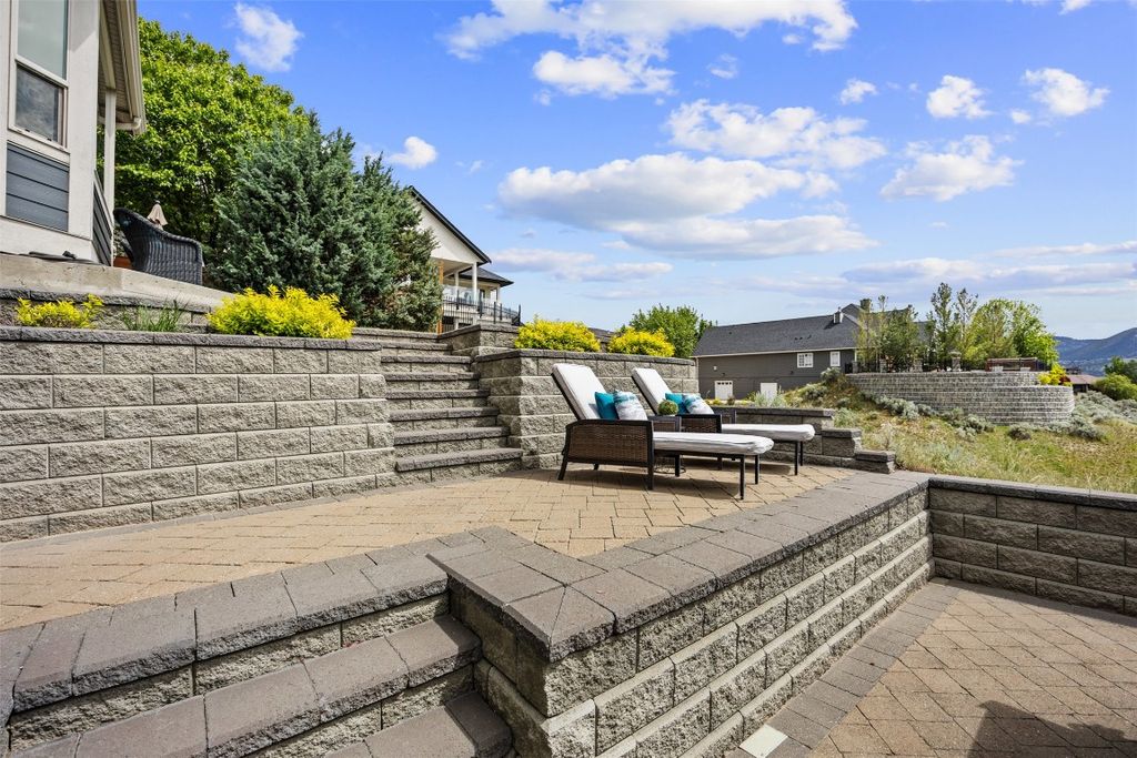 listing image 16516127929755583184