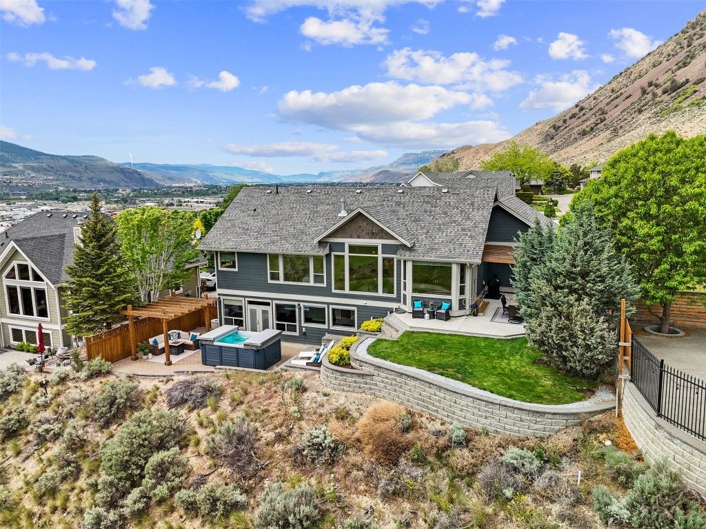 listing image 16516683836068846803