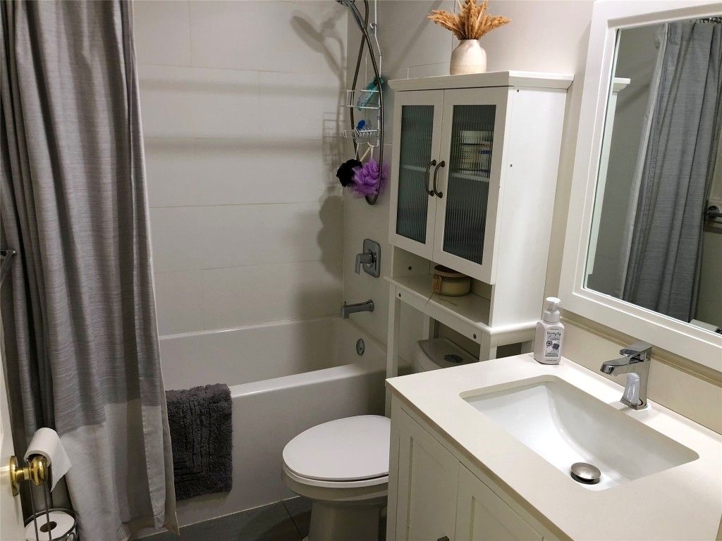 listing image 16517017139358016683