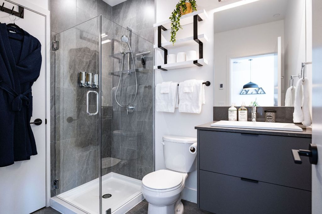 listing image 16511048825983165797