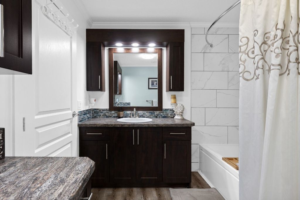 listing image 16519027123632701797