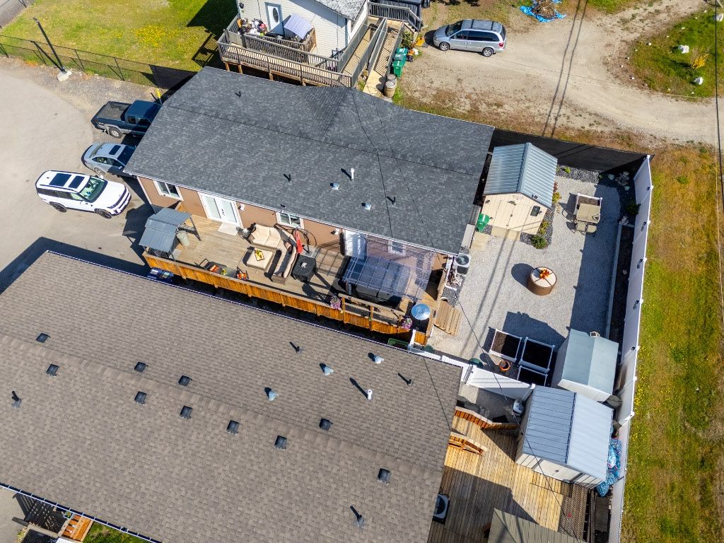 listing image 16517772481594344588