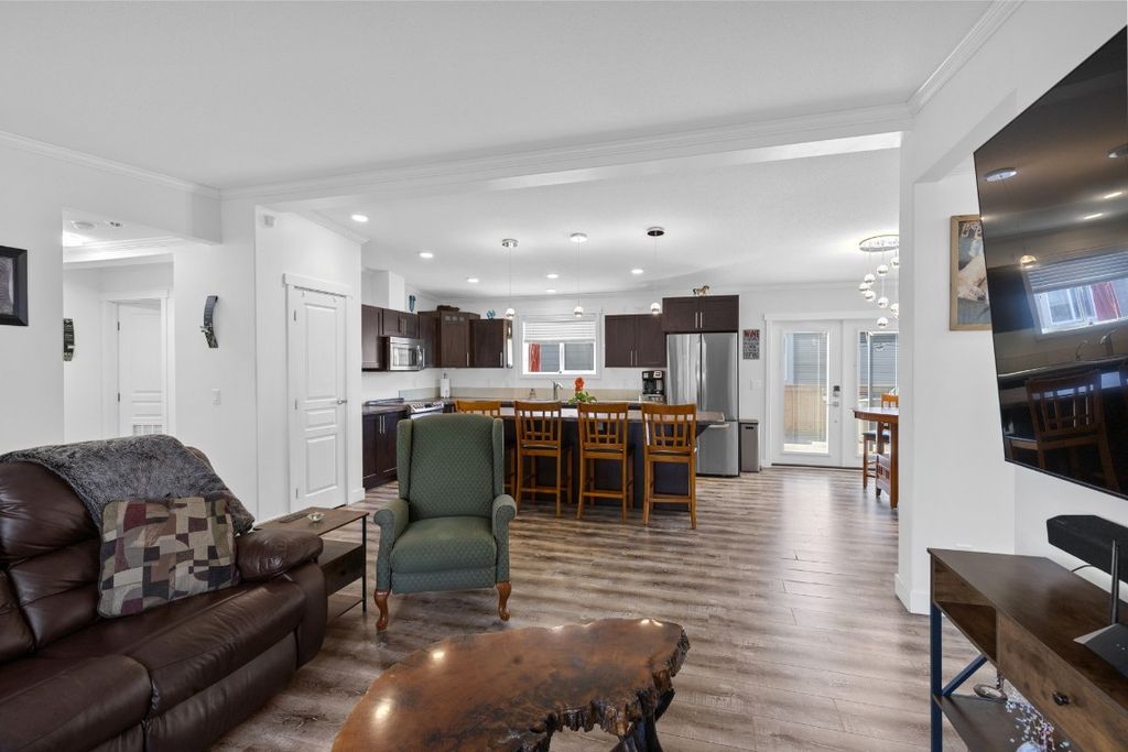 listing image 16515115015438555134