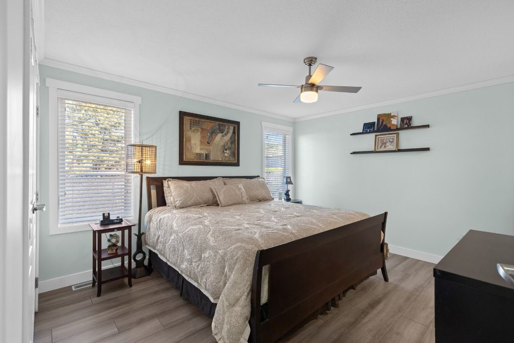 listing image 16519979907391495375