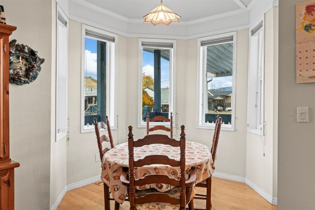 listing image 16519818449004727935