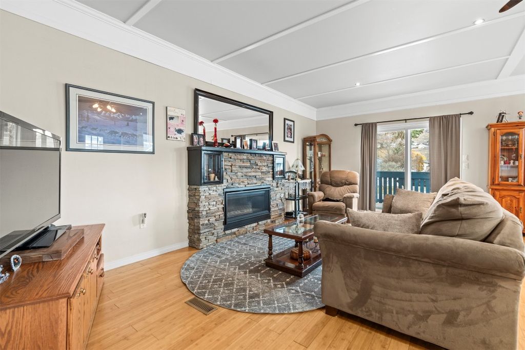 listing image 16510795545641164762