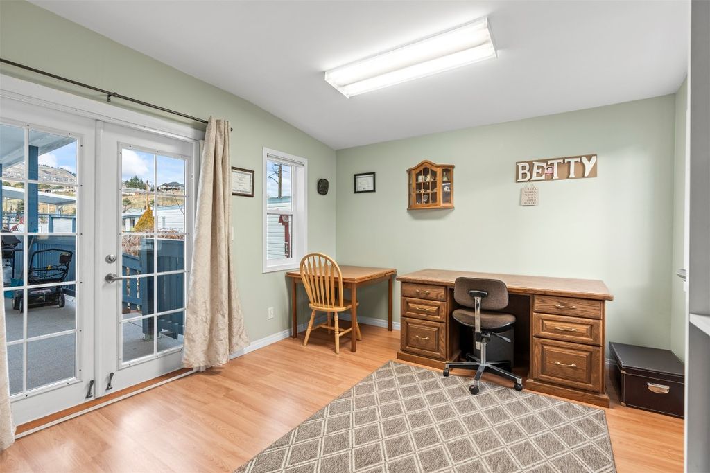 listing image 16512109339528410338