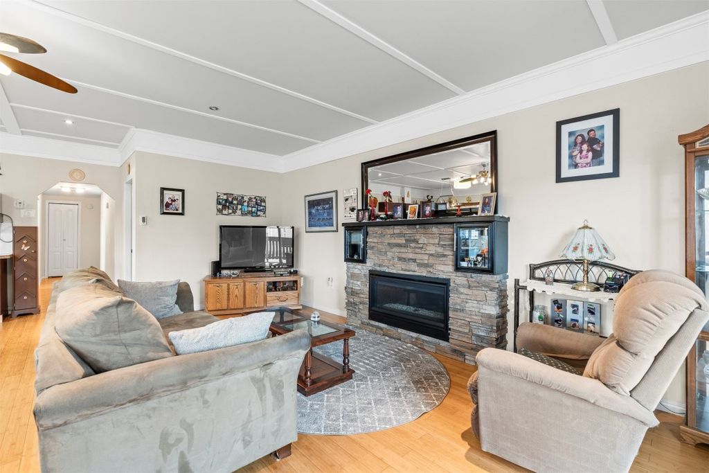 listing image 16511108019023740945