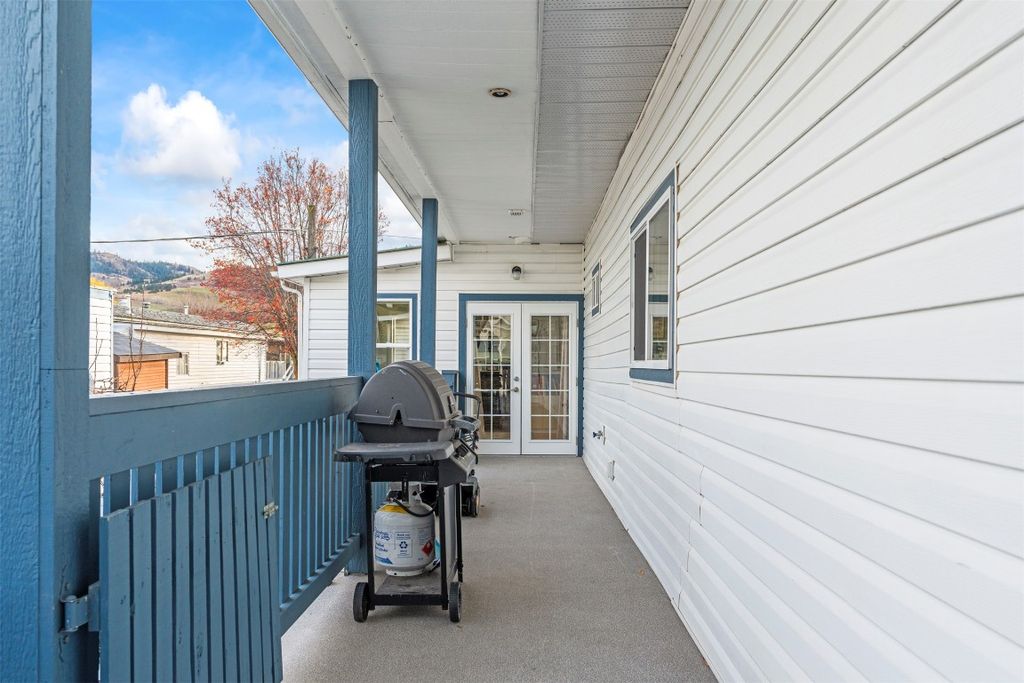 listing image 16512713341415763303