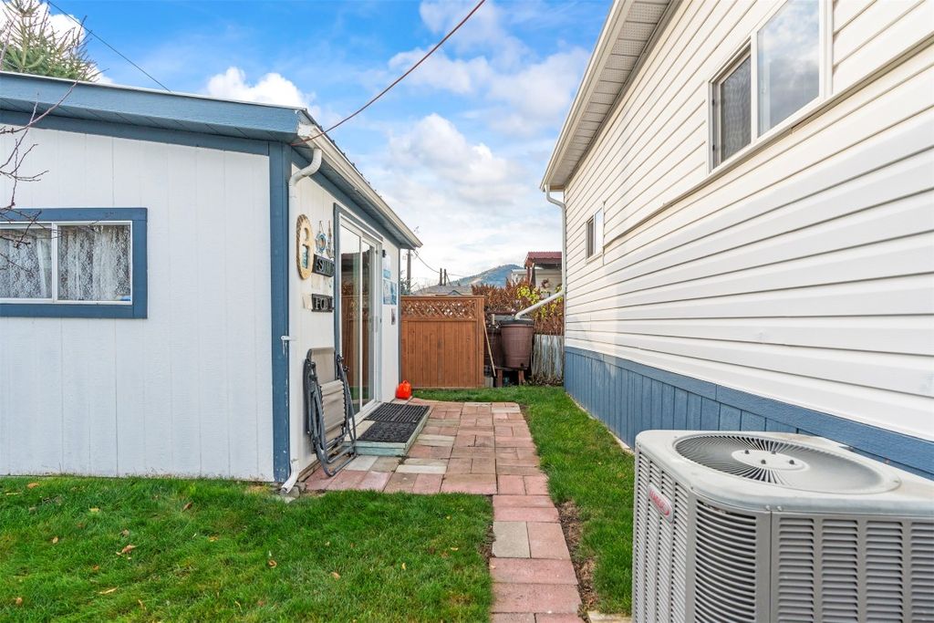 listing image 16513463672993249121