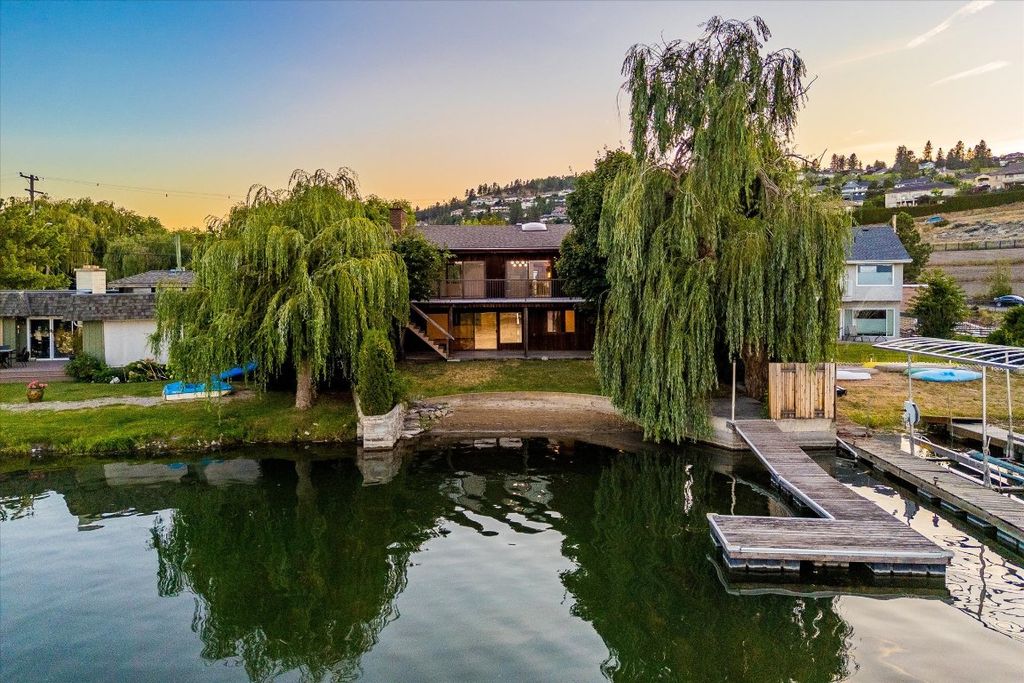 listing image 16517972381451689005