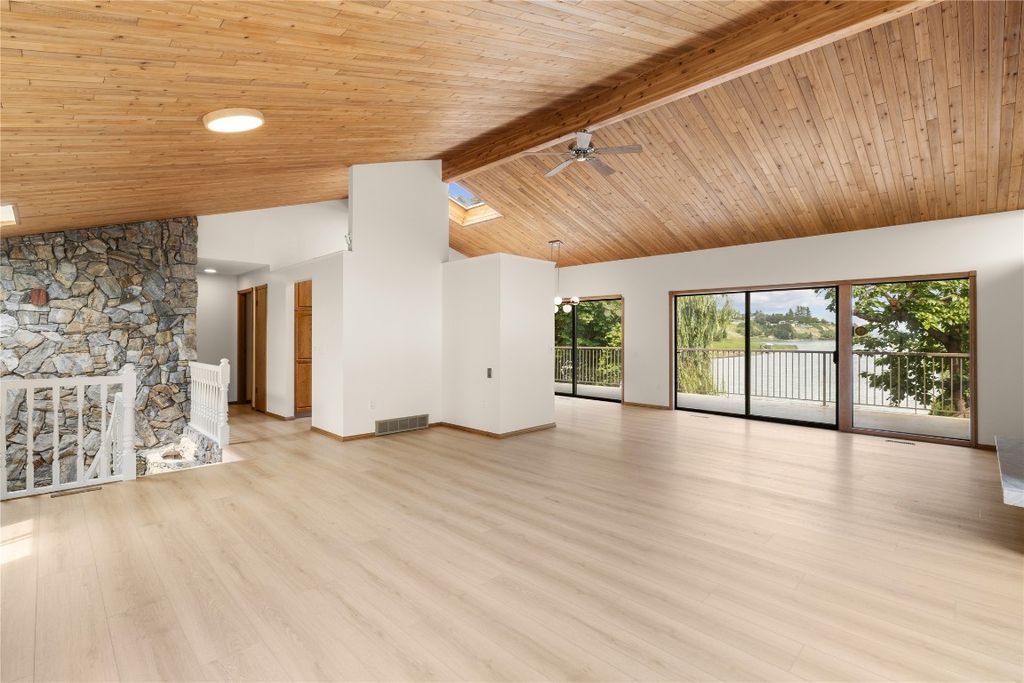 listing image 16517583265159304813