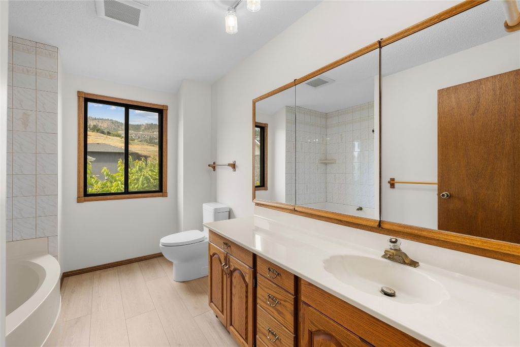 listing image 16512263597735507380