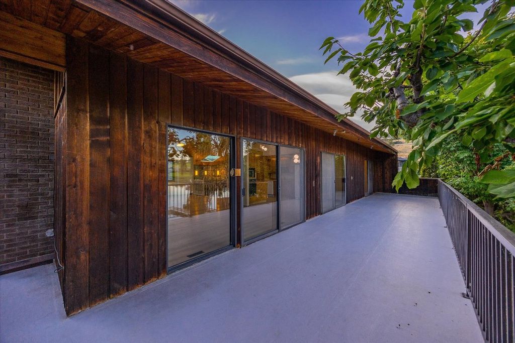 listing image 16513168477726333067