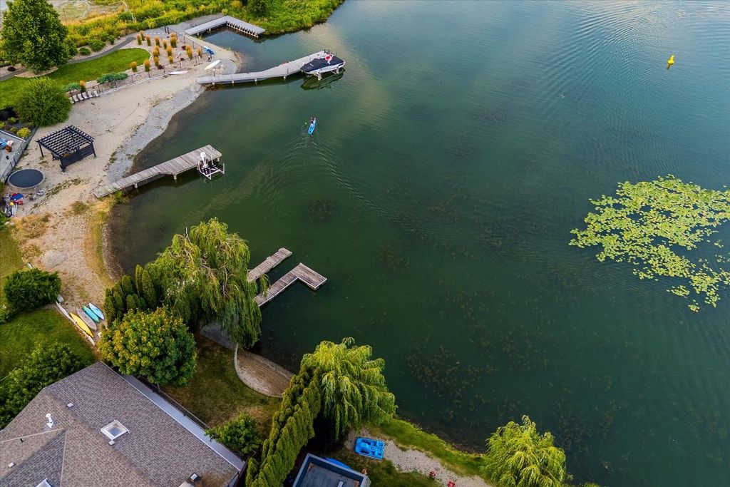 listing image 16512433834482715918