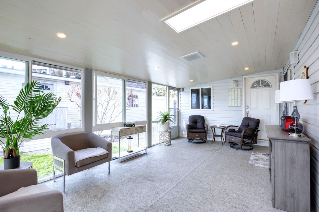 listing image 16513776258417112281