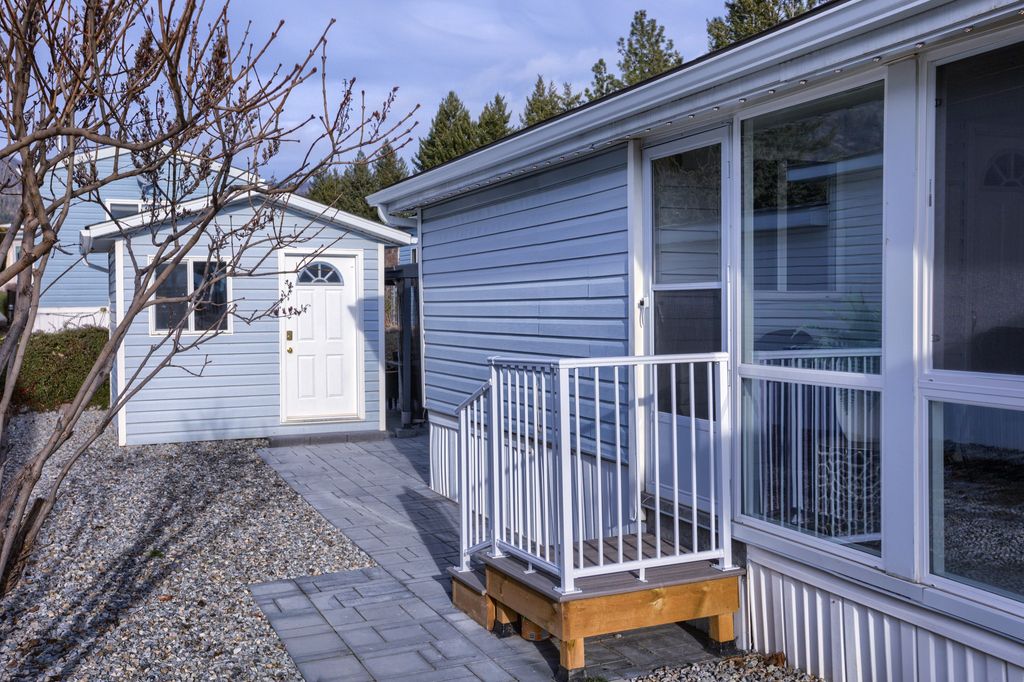 listing image 16518822760144681109