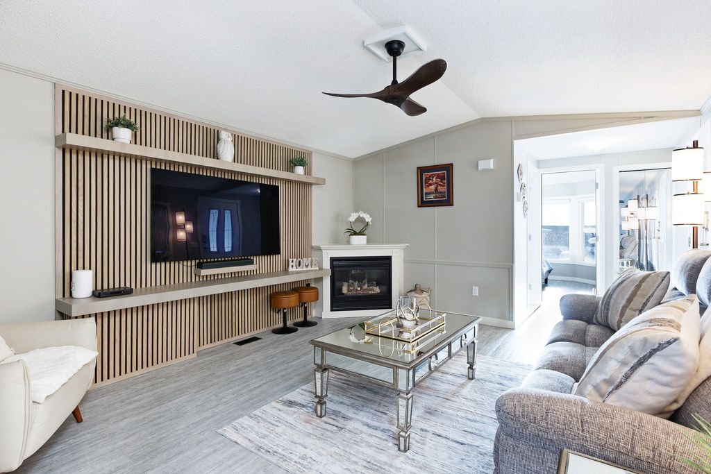 listing image 16517631281030628381