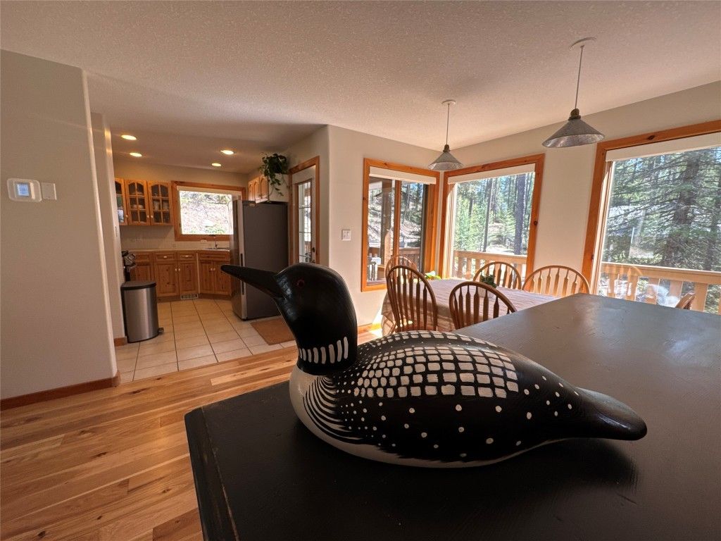 listing image 16516723935008175589
